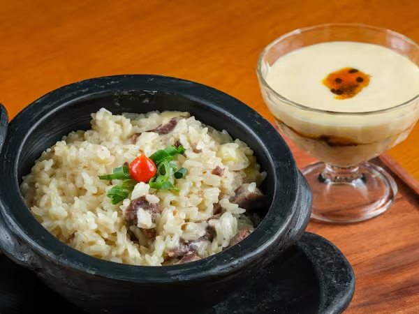 Arroz Cremoso de Queijo com Carne de Sol + Mousse de Maracujá